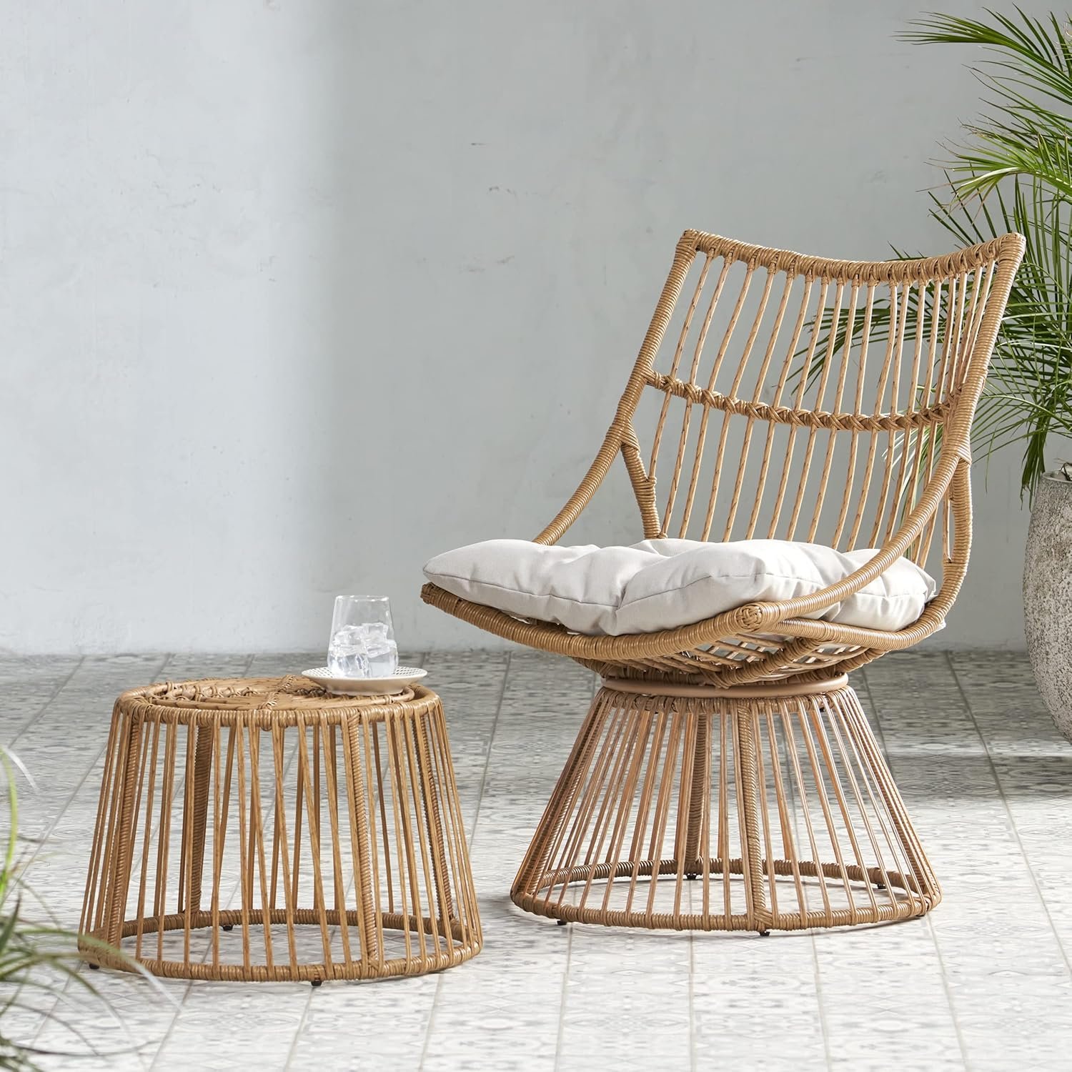 Light Brown Outdoor Patio Chair with Side Table, PE Rattan Club Chair Set for Balcony, Garden, Poolside